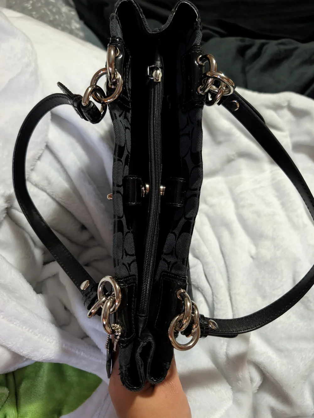 Coach Penelope Signature C Satchel / Carryall (Style F16580)